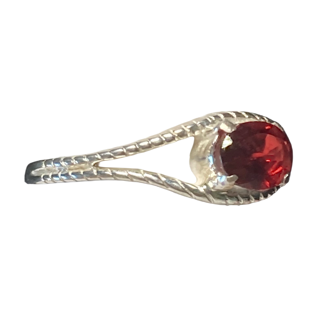 Garnet Beauty Ring