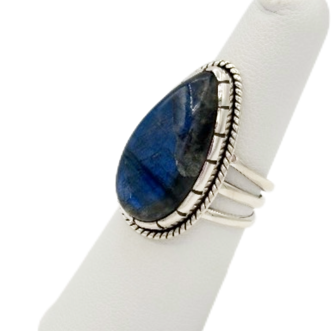 Labradorite Depths Ring