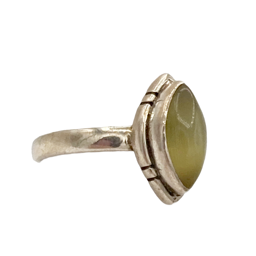 Cats Eye Chrysoberyl Ring
